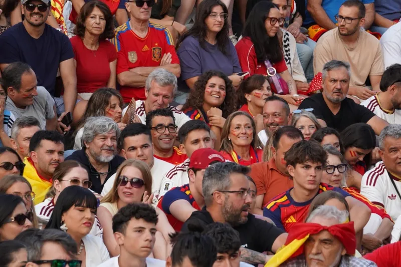 Luis López agradece la masiva respuesta ciudadana a las pantallas gigantes del Mundial