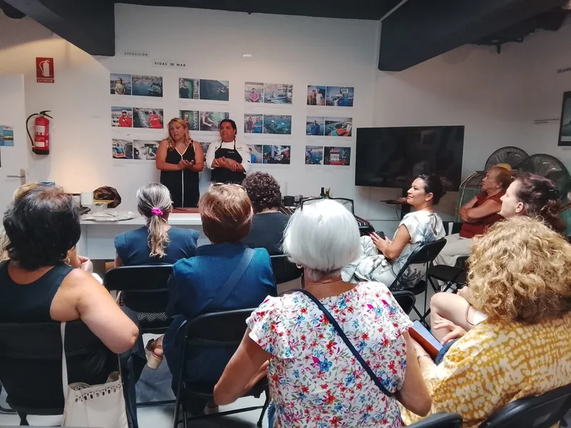 Candelaria celebra sus fiestas con una demostración culinaria de pescado local
