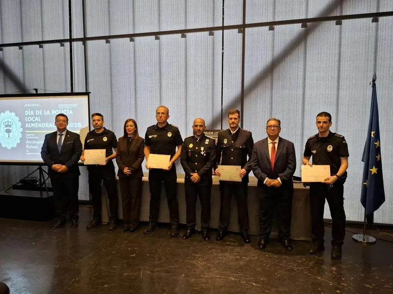Almendralejo homenajea a su Policía Local y a otros cuerpos de seguridad