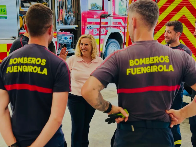 Fuengirola invierte 1,5 millones en modernizar su Parque de Bomberos y adquirir un nuevo camión