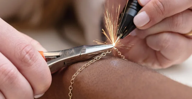 Jenni Stuart Fine Jewelry abre sus puertas en el corazón de Salem