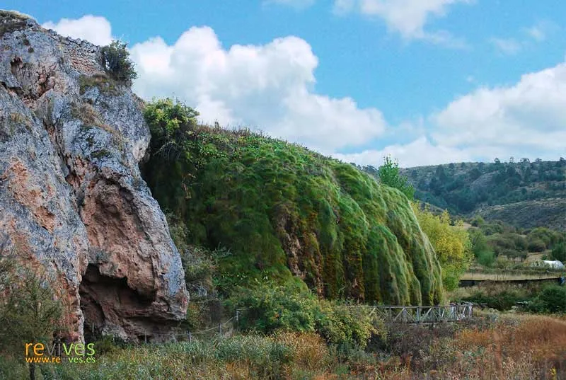 Aguaspeña en Checa: un tesoro natural de tobas calcáreas