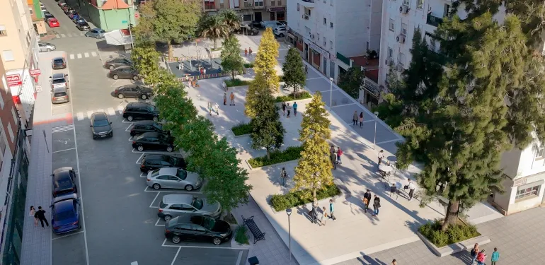 Huelva adjudica la reforma de la Plaza Padre Genaro y licita mejoras en Huerta Mena