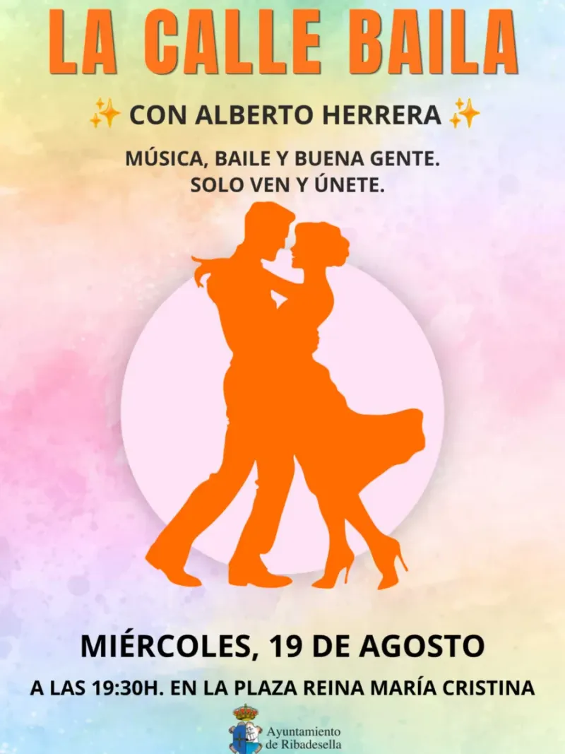 La Plaza Reina María Cristina de Ribadesella se llena de música y baile con 'La Calle Baila'