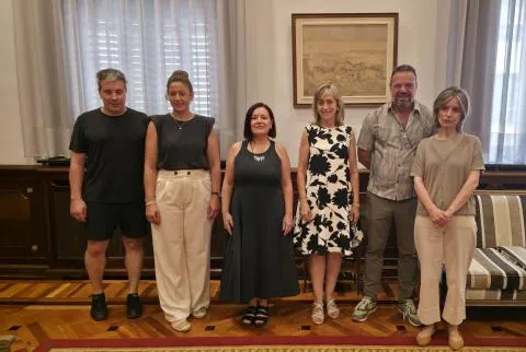 La Diputación de Palencia recibe a los artistas de la Residencia Díaz-Caneja