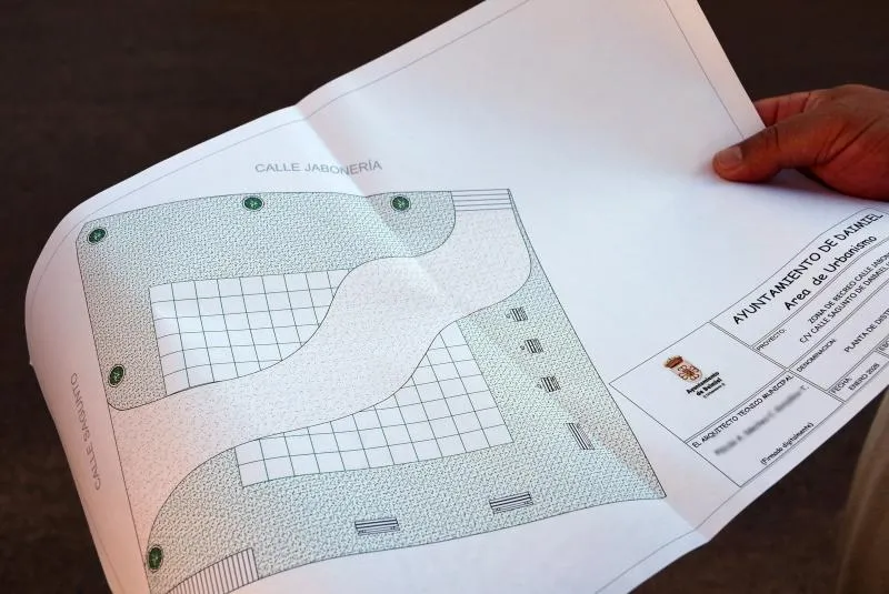 Daimiel finaliza el parque gerontológico con aparatos biosaludables y mobiliario urbano