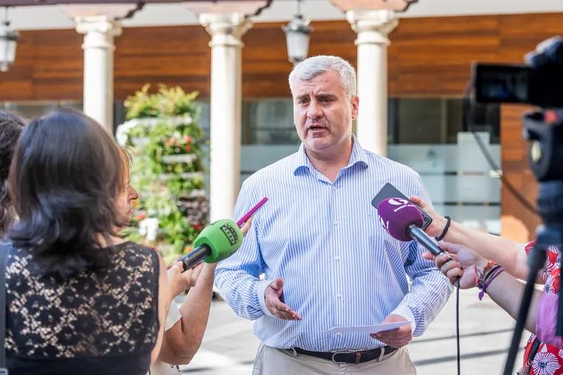 Guadalajara defiende su política de vivienda ante las críticas de la Junta de Castilla-La Mancha