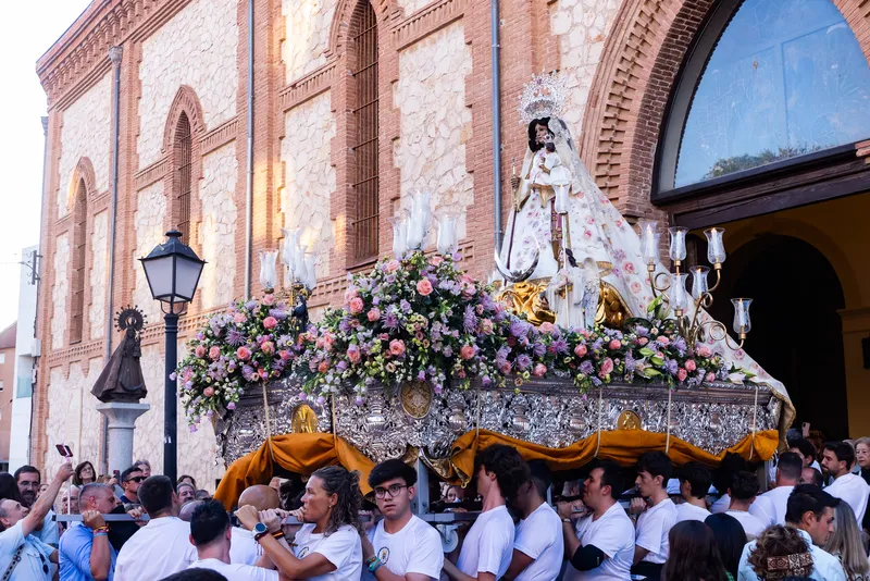 Guadalajara celebra a su patrona con el traslado de la Virgen de la Antigua a la Concatedral