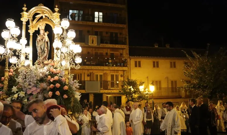 Burjassot se prepara para la festividad de la Virgen de la Cabeza con la tradicional Bajada de la imagen