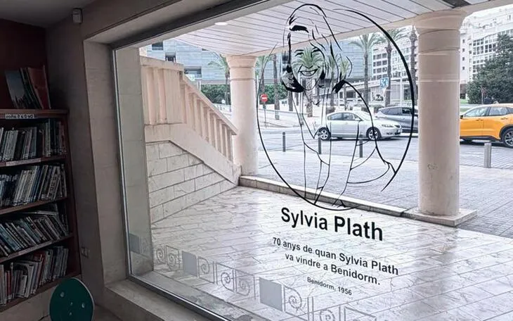Benidorm organiza una ruta literaria para descubrir los escenarios de Sylvia Plath