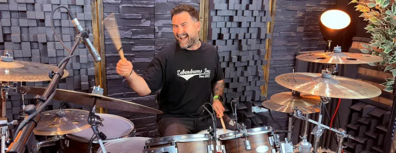 Adeje celebra un taller musical para bateristas y creadores de contenido