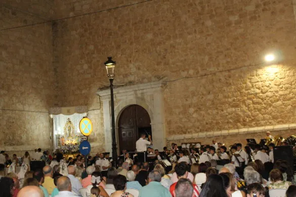 La Banda Municipal de Música de Pedro Muñoz emociona en la Feria con un concierto en honor a la Patrona
