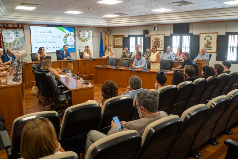 Benalmádena presenta su transformación y potencial en la jornada 'Conoce tu municipio'