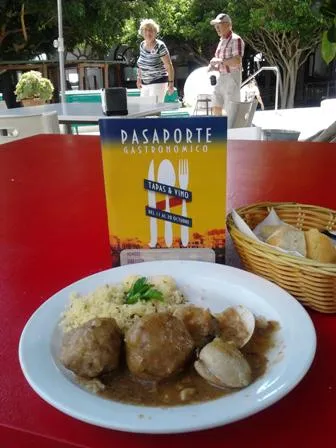 Arrecife deleita con sus 'enyesques' y una variada oferta gastronómica