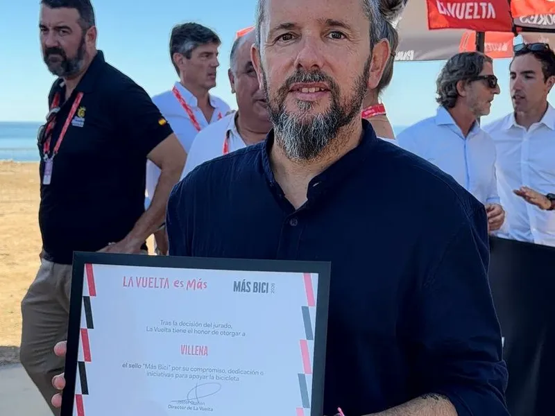 Villena recibe el sello nacional 'Más Bici' por su apuesta por la movilidad sostenible