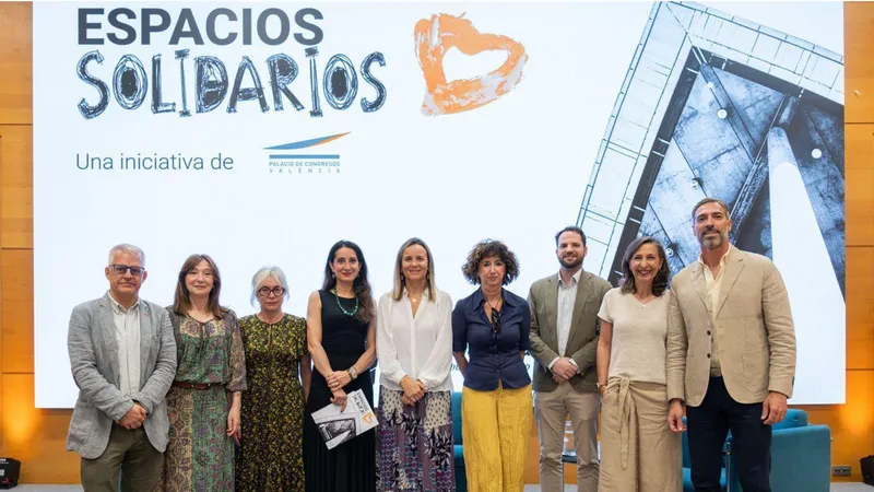 El Palau de Congressos de València reconoce la labor social de la Casa de la Caridad