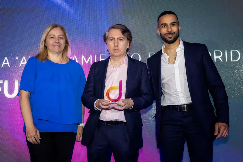 El Ayuntamiento de Madrid premia a la Fundación Eddy por su apoyo a jóvenes LGTBI