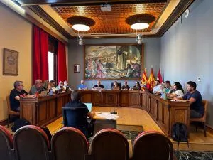 Caspe aprueba las festividades locales de 2027 y apoya mejoras en bomberos y atención social