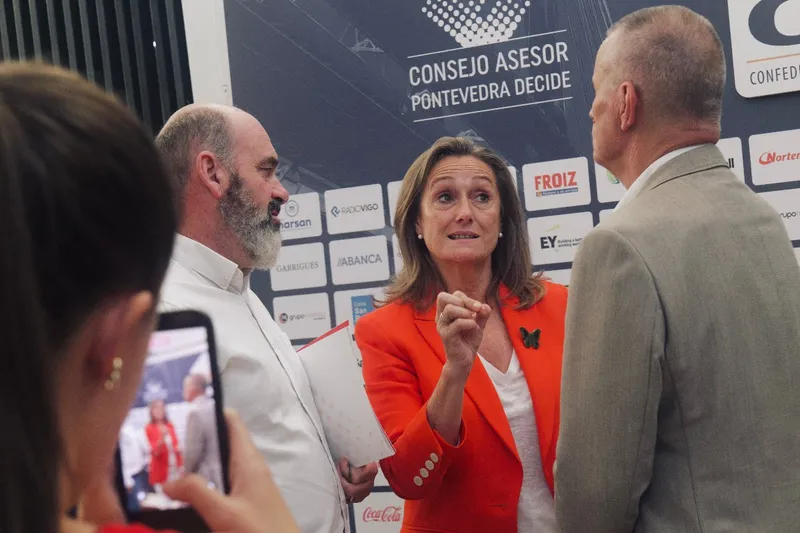 La Diputación de Pontevedra destinará 400.000 euros a captar nuevas rutas aéreas en el aeropuerto de Vigo