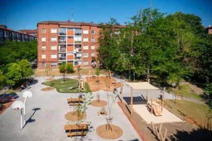 Adurza renace con un parque renovado, más verde y accesible para todos