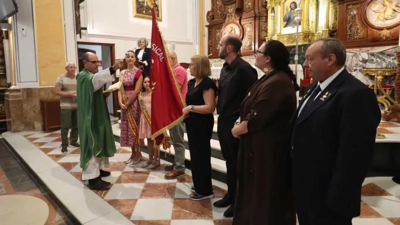 La Unión Musical de Benidorm celebra su centenario con la bendición de un nuevo estandarte