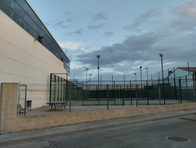Novés detalla horarios de sus instalaciones deportivas para invierno y verano