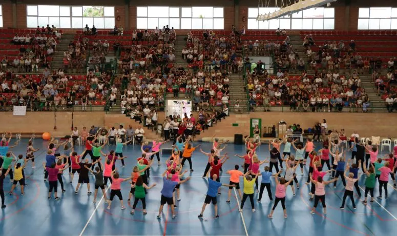 Burjassot celebra sus olimpiadas deportivas municipales con la participación de centros educativos