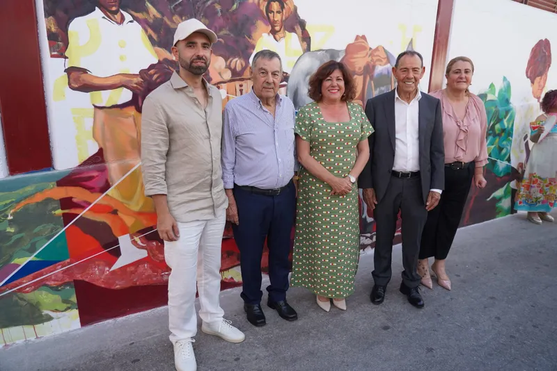 Tacoronte estrena el mural 'Umbral' en el Mercado Municipal La Estación