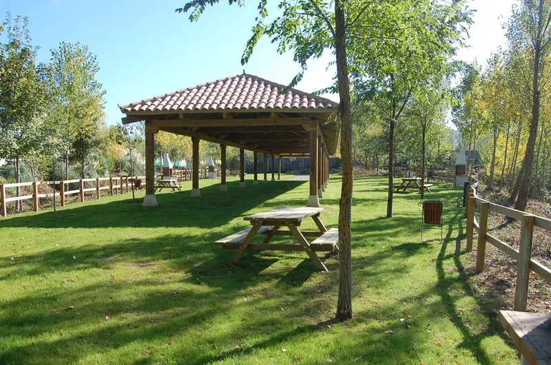 Alar del Rey impulsa el empleo y el medio ambiente con un programa mixto de jardinería