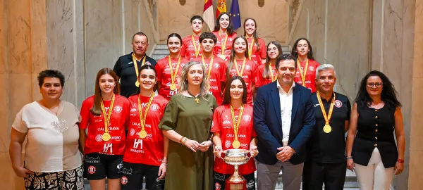 La Diputación de Ciudad Real homenajea al Almagro Fútbol-Sala Femenino, campeón de España cadete