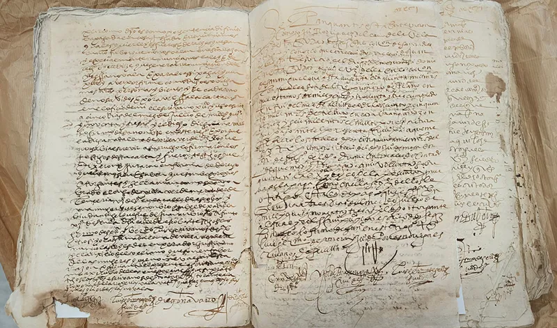 La Junta de Andalucía pide que el documento de Cervantes subastado sea inexportable