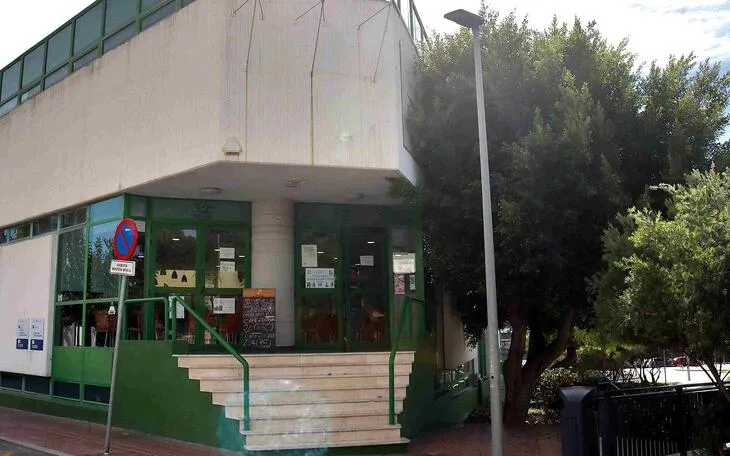 Benidorm abre el centro Llorca Linares para personas sin hogar ante la ola de calor