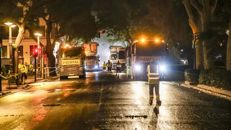 València ultima la renovación de la Gran Vía del Marqués del Túria con asfalto fonoabsorbente