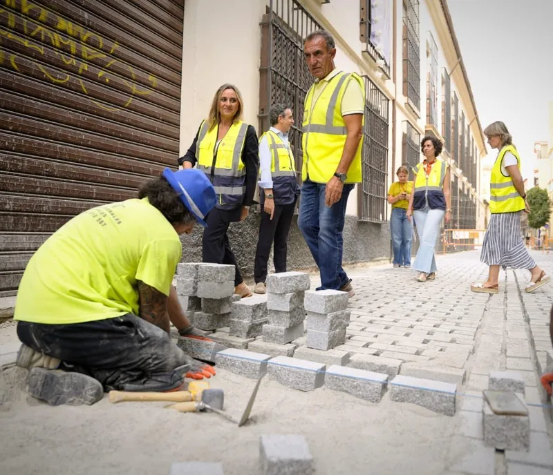 Granada avanza en la remodelación del Realejo: un tercio de las obras en calles clave ya está ejecutado