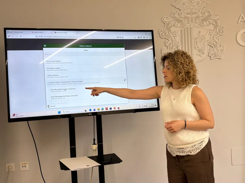 Orihuela amplía su aplicación web para comunicar incidencias de limpieza y residuos en la costa