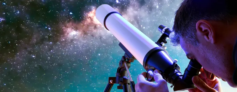 Adeje forma en astroturismo y manejo de telescopios en curso de verano