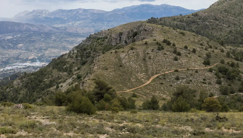 El Maigmó y la Foia de Castalla, tesoros naturales y patrimoniales de Sax