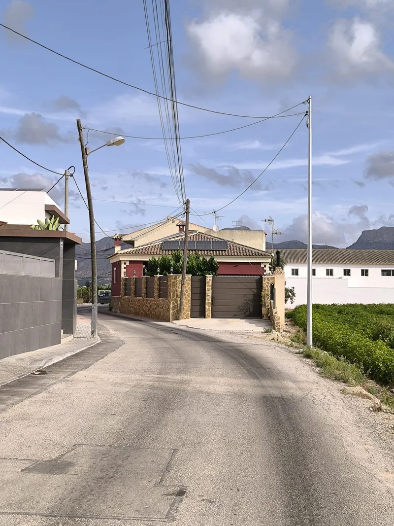 Orihuela renueva 36 puntos de alumbrado en pedanías para mejorar la seguridad
