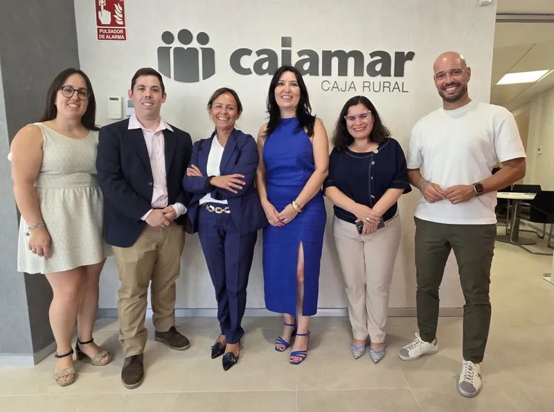 Candelaria estrena las nuevas y céntricas instalaciones de Cajamar