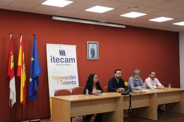 Pedro Muñoz acoge un encuentro empresarial para impulsar la digitalización de pymes
