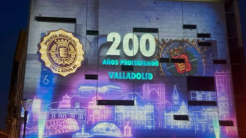 Valladolid celebra 200 años de Policía Municipal con un videomapping en su sede