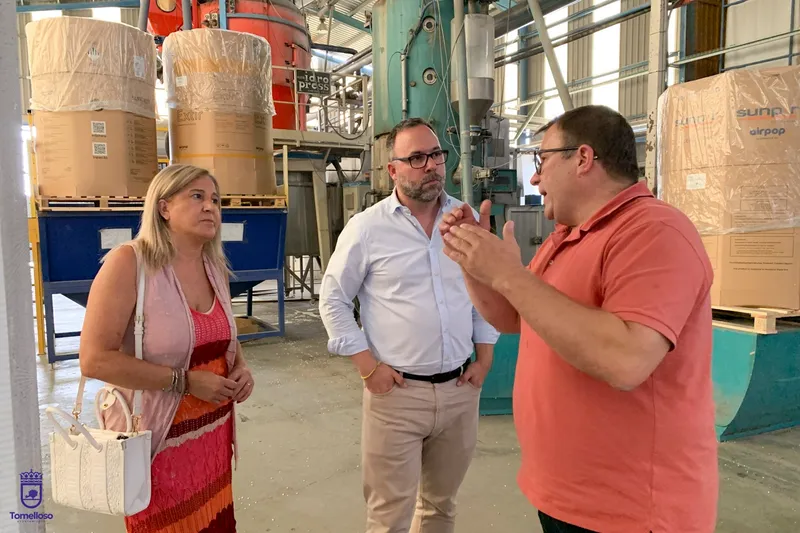 El alcalde de Tomelloso visita Aispor.es, referente en poliestireno expandido