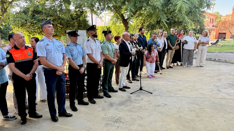 Antequera rinde homenaje a las víctimas del terrorismo en el 29 aniversario del asesinato de Miguel Ángel Blanco