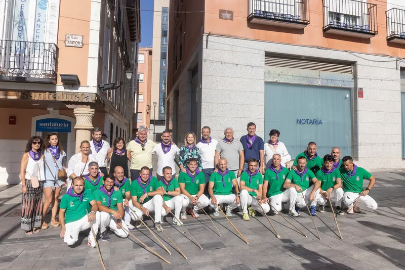 Guadalajara inaugura placa conmemorativa por la recuperación de los encierros en su casco histórico