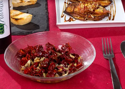Penàguila celebra sus tradiciones culinarias con platos típicos