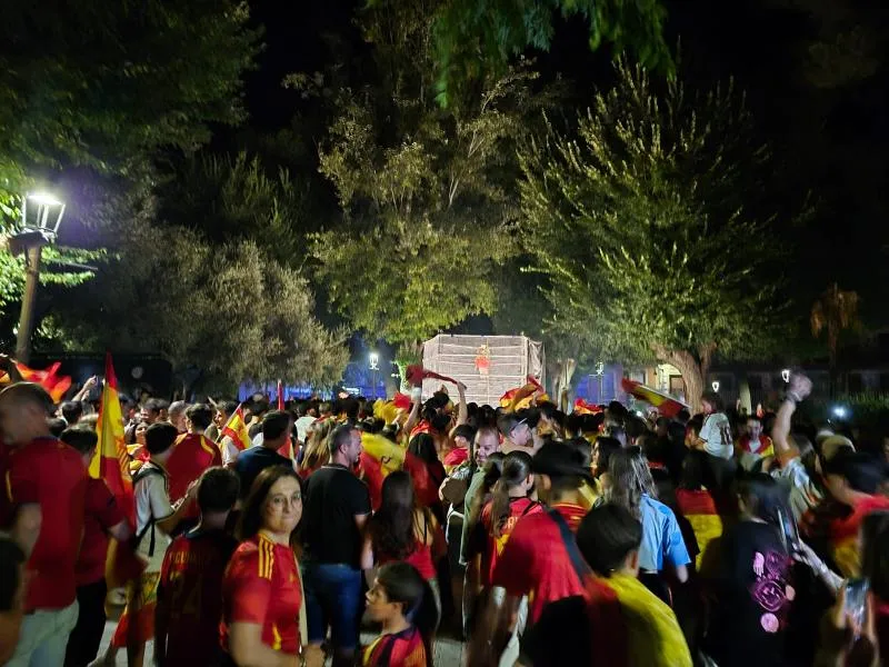 Daimiel celebra la victoria de España en el Mundial 2026 con una gran fiesta en el parque de El Carmen