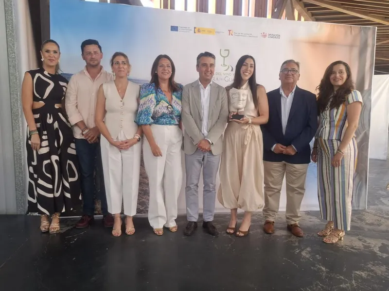 Almendralejo premia el periodismo que difunde la Ruta del Vino y Cava Ribera del Guadiana