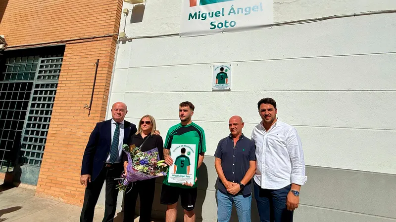 Antequera nombra la Escuela de Balonmano Miguel Ángel Soto en homenaje póstumo