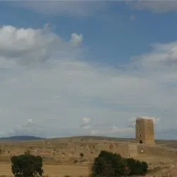 La Torre de la Pica: vestigio defensivo bereber en ruinas