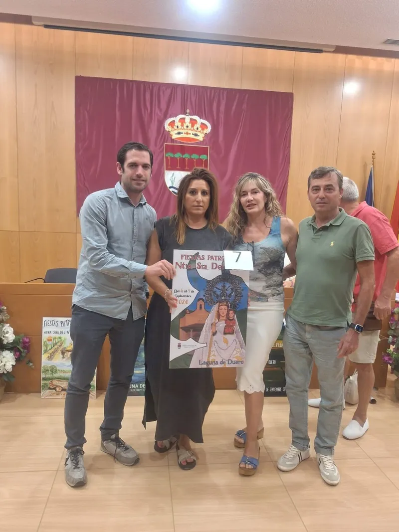 Diana Santos gana el concurso del cartel de las fiestas de Laguna de Duero con la Virgen del Villar